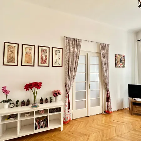 Vaci Utca Apartment *